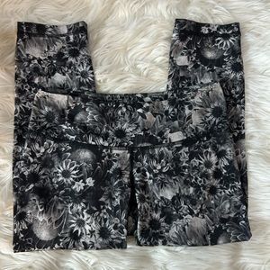 Lululemon cropped leggings